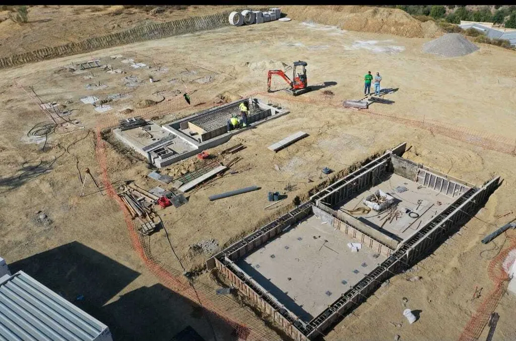 Foto inicio construccion subestacion cadiar