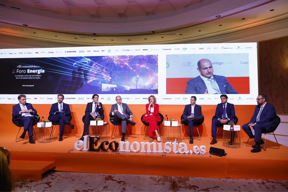 Round table discussion elEconomista