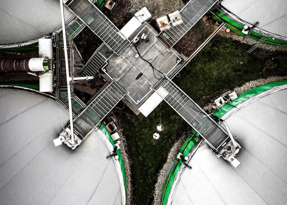 Vista aérea planta de producción de biogas